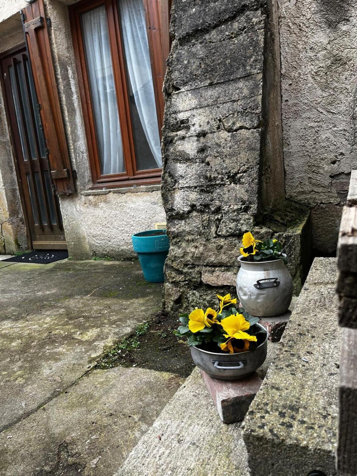 "La Petite Maison" Triplex Au Centre Ville - Les Terres Du Roy Avallon Buitenkant foto