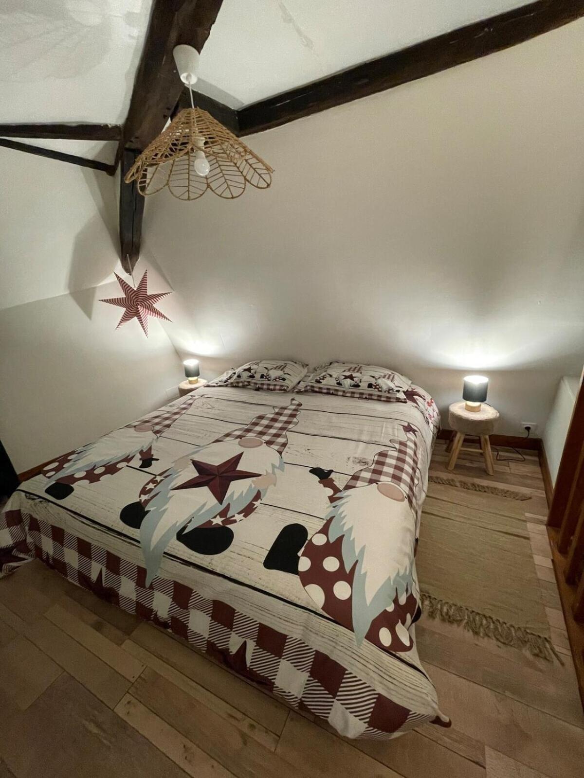 "La Petite Maison" Triplex Au Centre Ville - Les Terres Du Roy Avallon Buitenkant foto